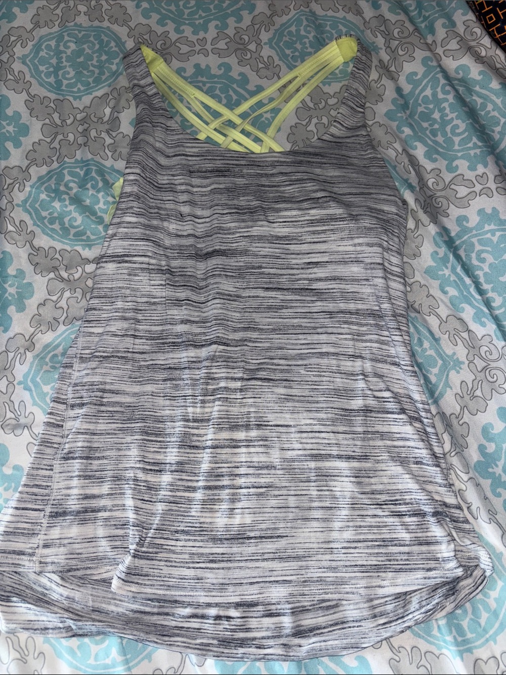 Lululemon top